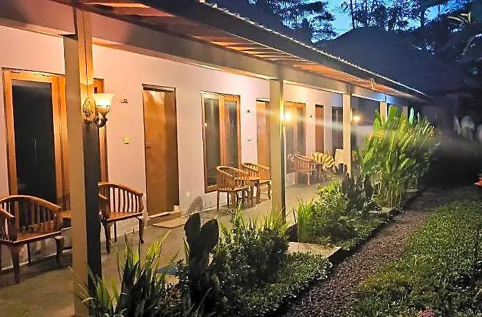 Tanggu Ubud * Sayan (Bali)